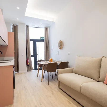 Florit Flats - The Trafalgar Iii Valensiya