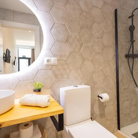 Daire Florit Flats - The Trafalgar Iii